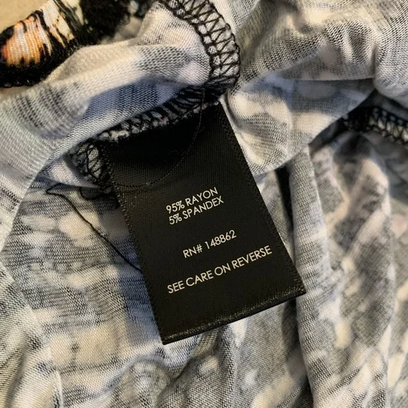 LoveSick Multi-Color Abstract Print Romper - Size 1 - Picture 2 of 8